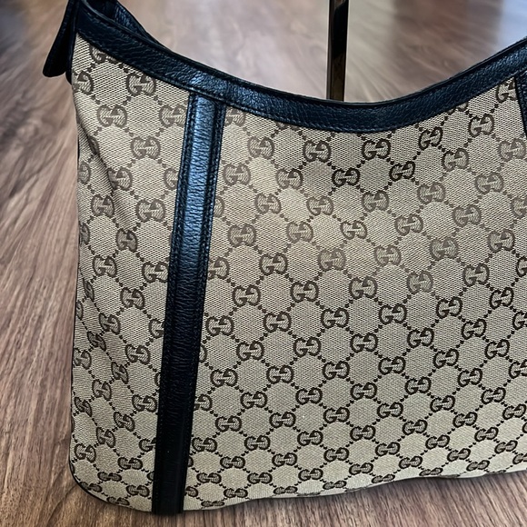 A155 - π― % authentic Gucci shoulder bag - Picture 7 of 16